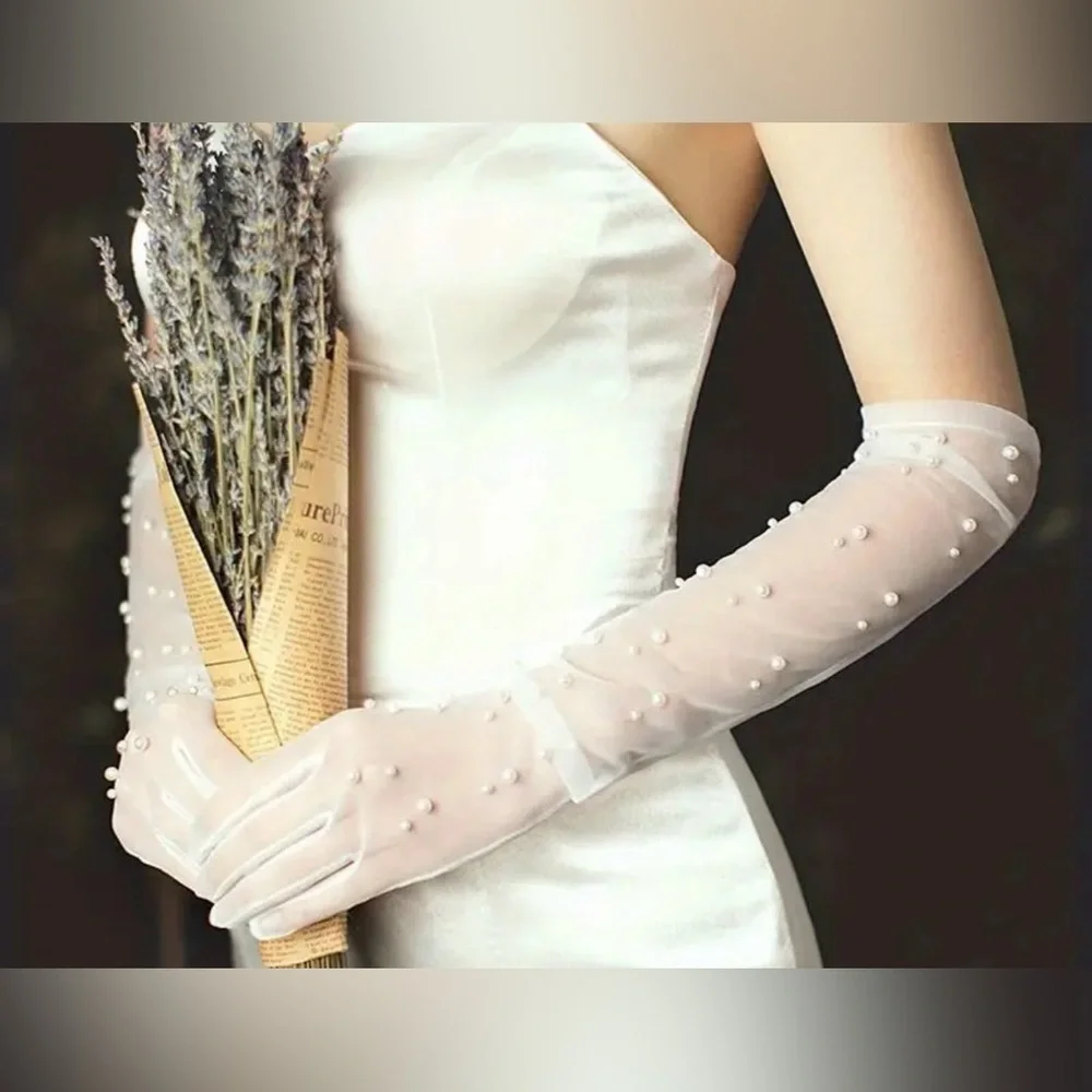 NEW Pearl Bridal Gloves New ✨🔥🔥🔥